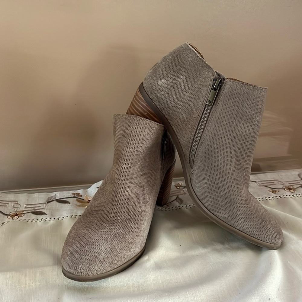 Lucky Brand Parnesa Perforated Suede/Leather Bootie Size 10